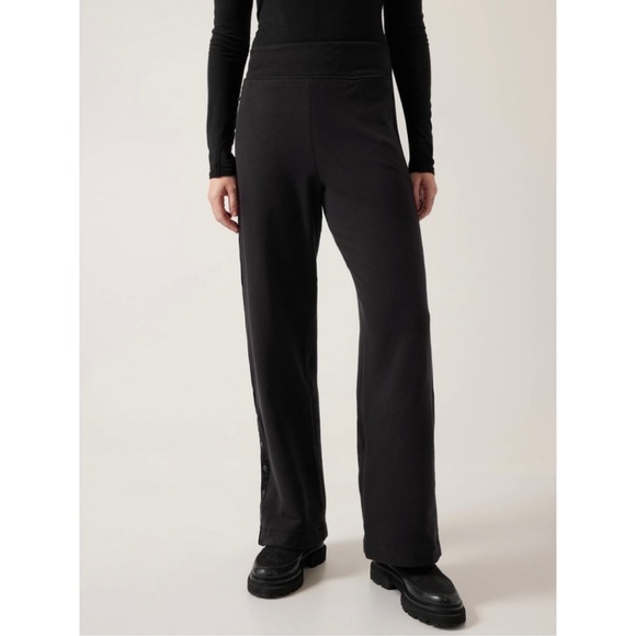 New Athleta Retroplush Straight Leg Pants Basic Black SZ Small - Picture 2 of 7